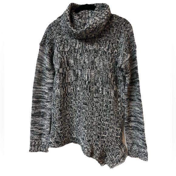 Turtle Neck chunky knit Sweater Marled black cable knit turtleneck Size L - Picture 5 of 5